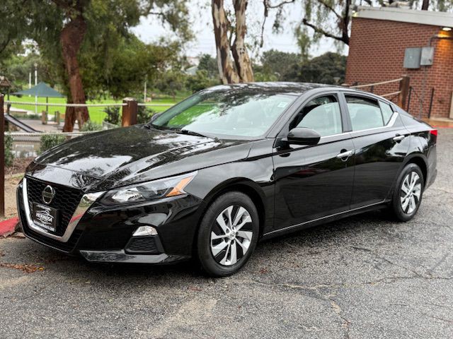 2022 Nissan Altima Image 34