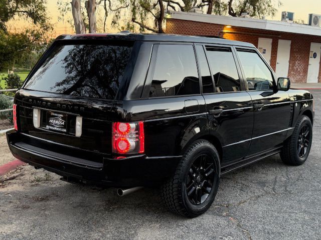 2010 Land Rover Range Rover Image 4