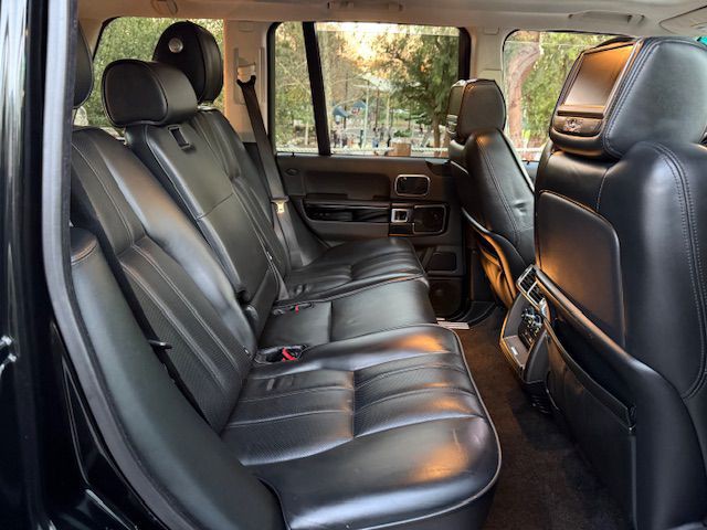 2010 Land Rover Range Rover Image 6