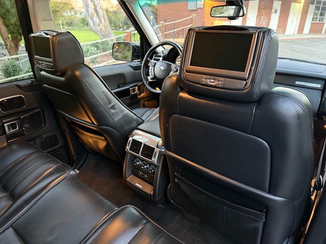 2010 Land Rover Range Rover Image 22