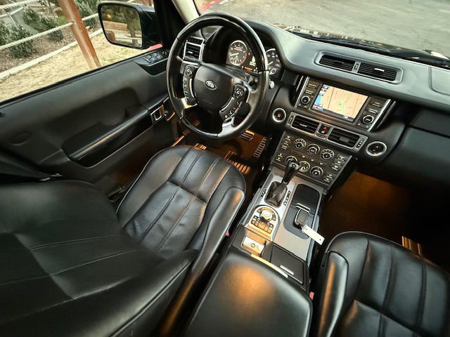 2010 Land Rover Range Rover Image 31