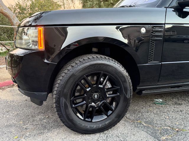 2010 Land Rover Range Rover Image 46