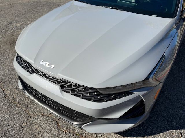 2022 Kia K5 Image 6
