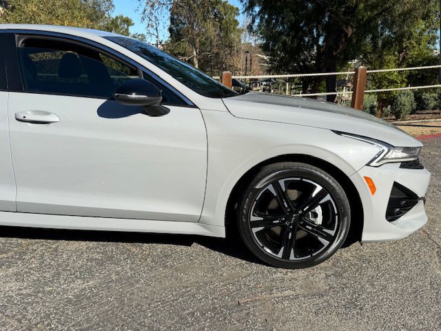 2022 Kia K5 Image 17