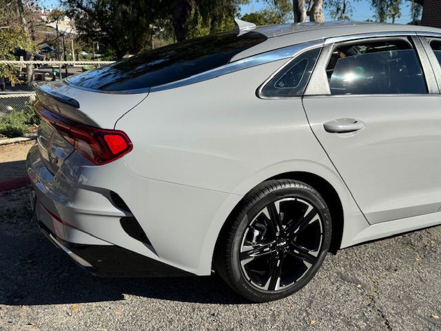 2022 Kia K5 Image 19