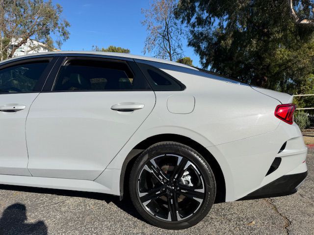 2022 Kia K5 Image 30