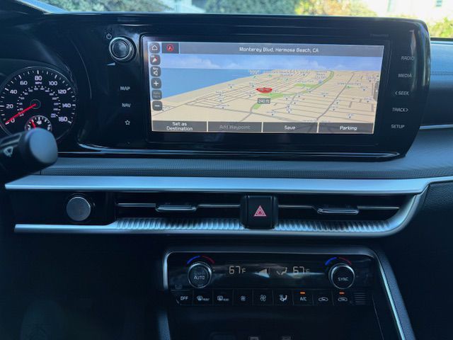 2022 Kia K5 Image 36