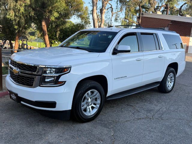 2018 Chevrolet Suburban Image 1