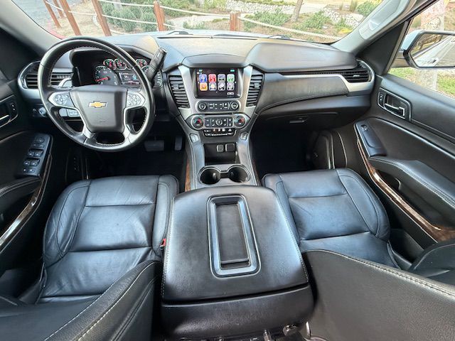 2018 Chevrolet Suburban Image 5