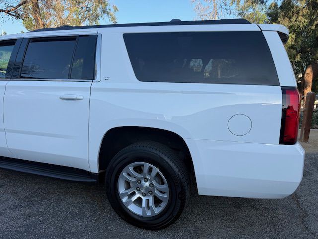 2018 Chevrolet Suburban Image 15