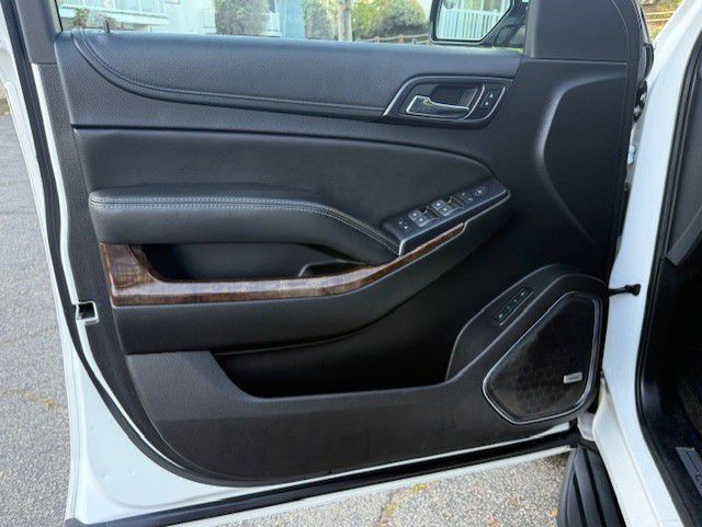 2018 Chevrolet Suburban Image 20