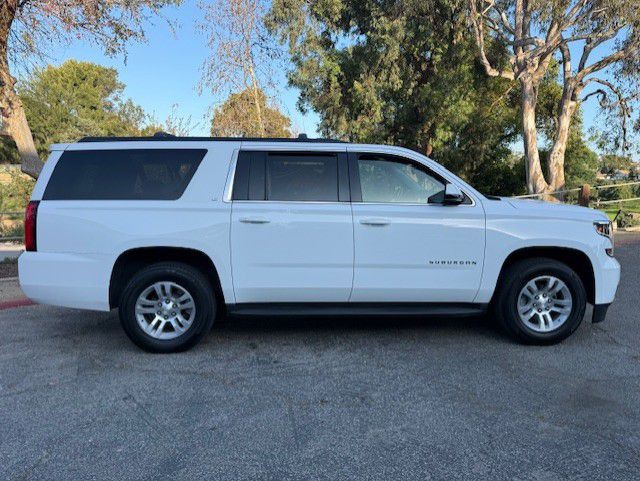 2018 Chevrolet Suburban Image 34