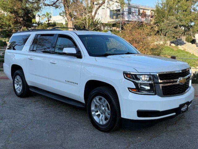2018 Chevrolet Suburban Image 36