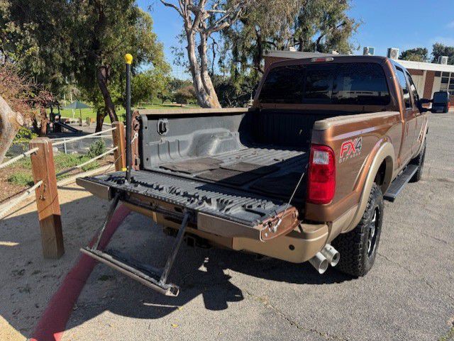 2012 Ford F-350 Image 9