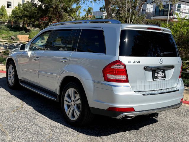 2011 Mercedes-Benz GL-Class Image 2