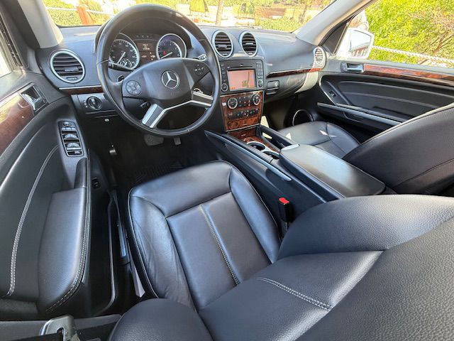 2011 Mercedes-Benz GL-Class Image 5