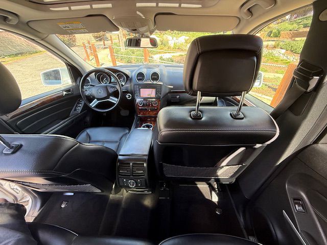 2011 Mercedes-Benz GL-Class Image 6