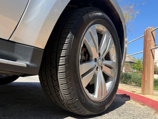 2011 Mercedes-Benz GL-Class Image 8