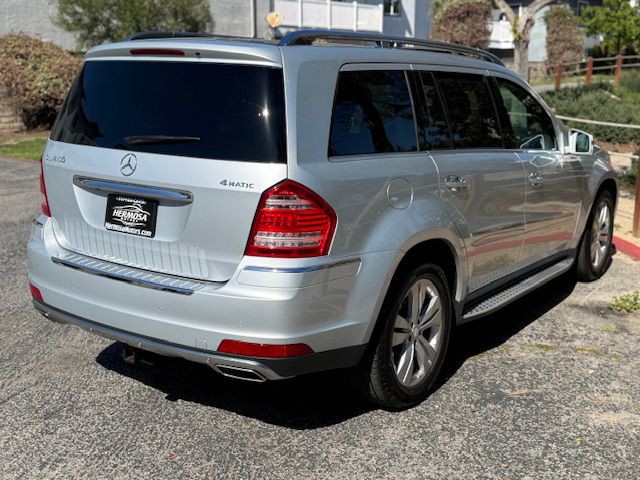 2011 Mercedes-Benz GL-Class Image 18