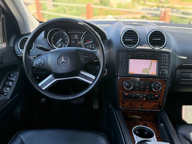 2011 Mercedes-Benz GL-Class Image 19
