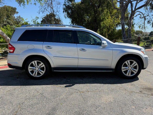 2011 Mercedes-Benz GL-Class Image 36