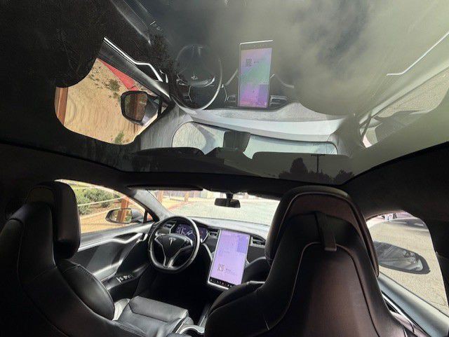 2017 Tesla Model S Image 9