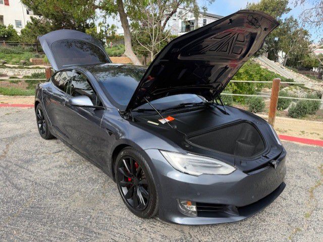 2017 Tesla Model S Image 10