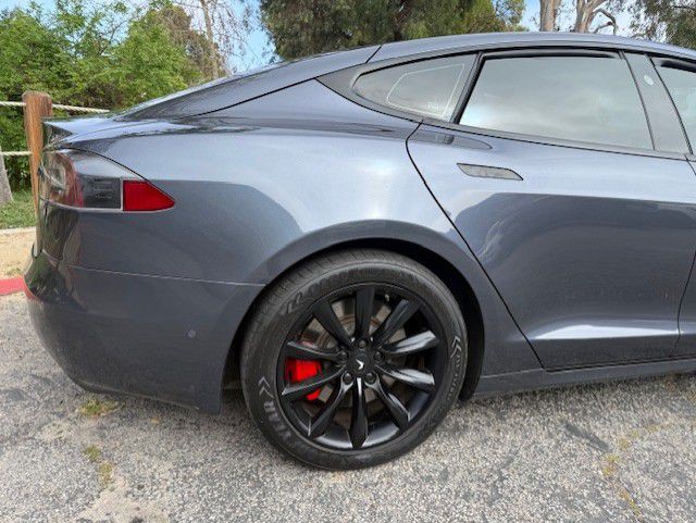 2017 Tesla Model S Image 12