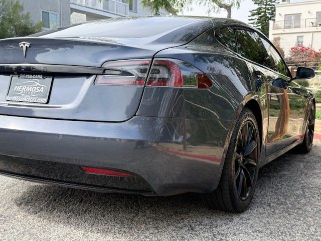 2017 Tesla Model S Image 14