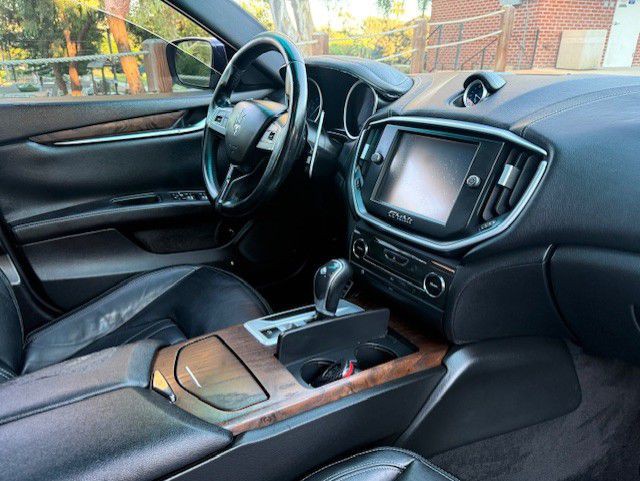 2015 Maserati Ghibli Image 24