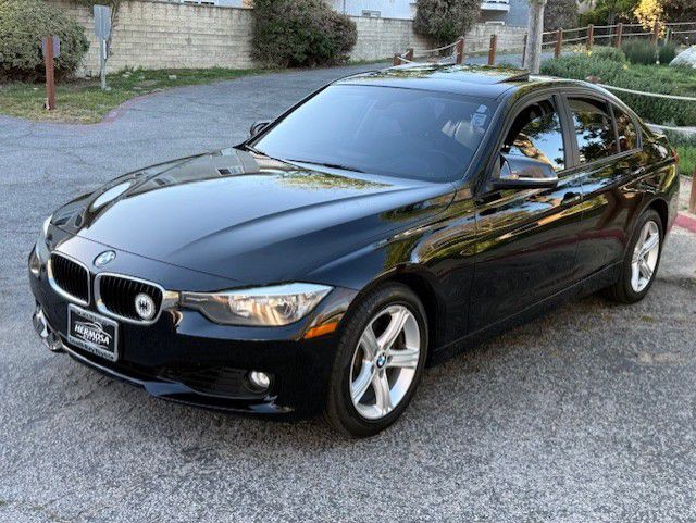 2014 BMW 3 Series Image 1