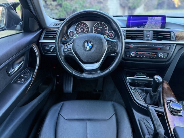 2014 BMW 3 Series Image 21