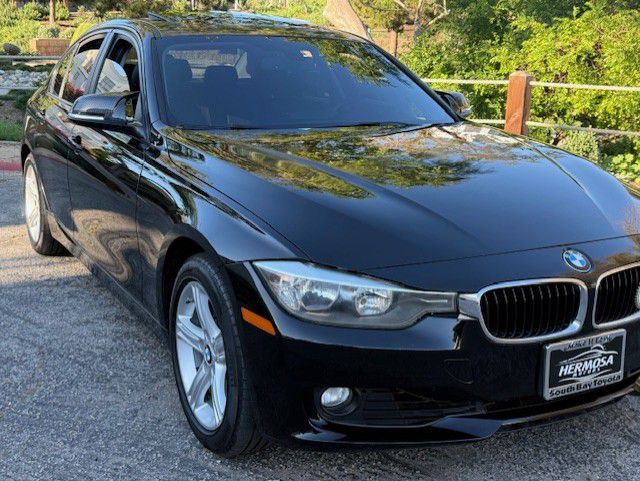 2014 BMW 3 Series Image 28