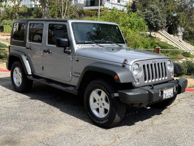 2016 Jeep Wrangler Unlimited Image 2