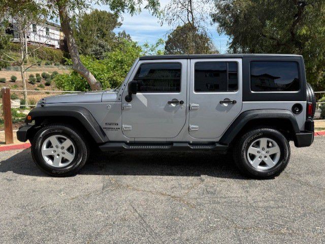 2016 Jeep Wrangler Unlimited Image 3