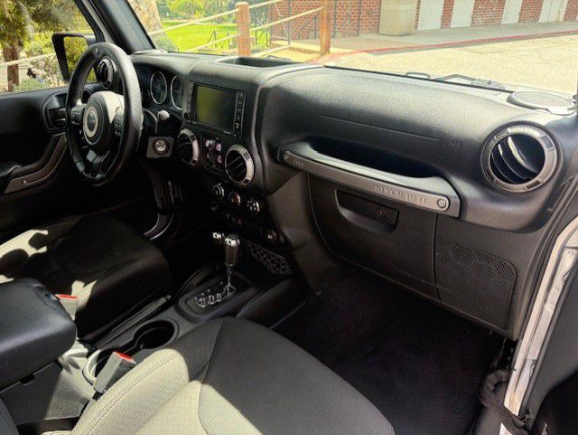 2016 Jeep Wrangler Unlimited Image 8