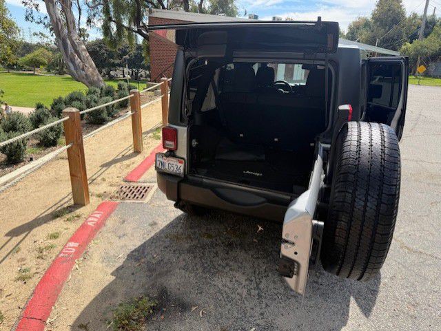 2016 Jeep Wrangler Unlimited Image 10