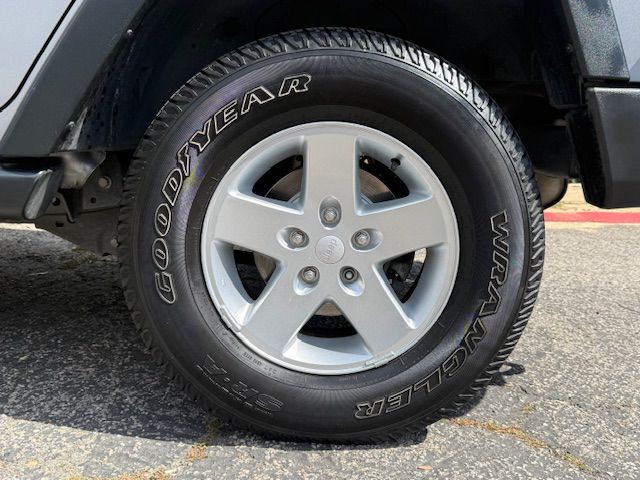 2016 Jeep Wrangler Unlimited Image 16