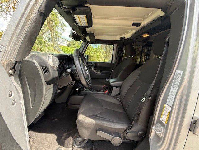 2016 Jeep Wrangler Unlimited Image 23