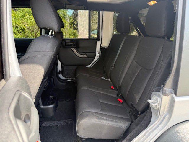 2016 Jeep Wrangler Unlimited Image 25