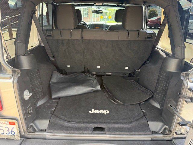2016 Jeep Wrangler Unlimited Image 31