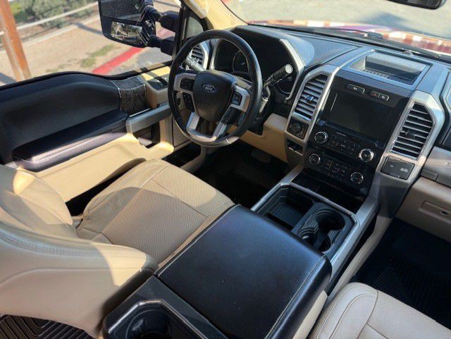 2017 Ford F-250 Image 31