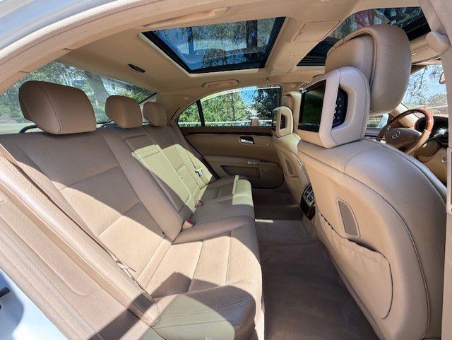 2010 Mercedes-Benz S-Class Image 7