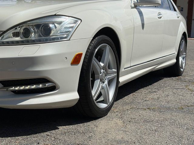 2010 Mercedes-Benz S-Class Image 10
