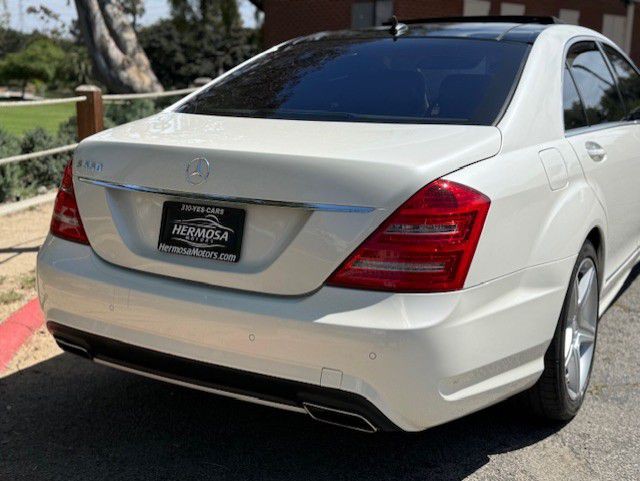 2010 Mercedes-Benz S-Class Image 35
