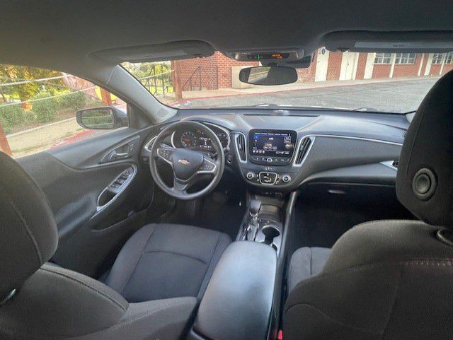 2023 Chevrolet Malibu Image 5