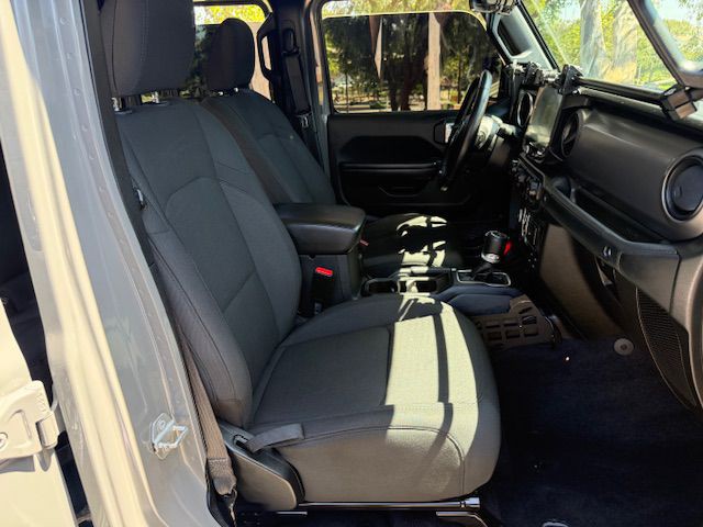 2021 Jeep Gladiator Image 46