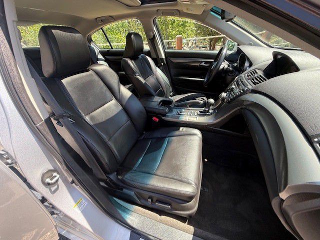 2013 Acura TL Image 32