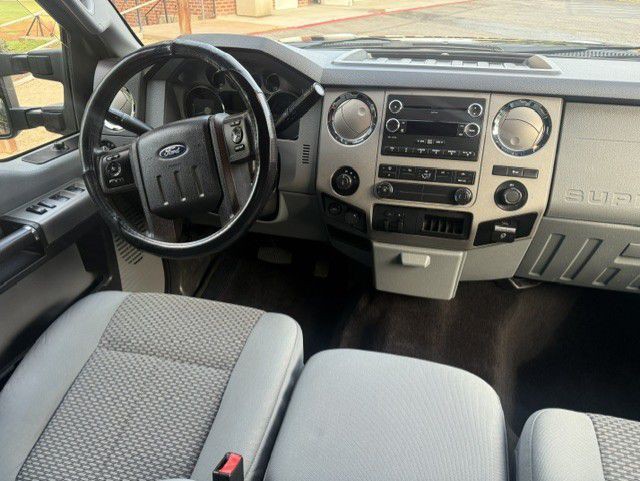 2015 Ford F-250 Image 7