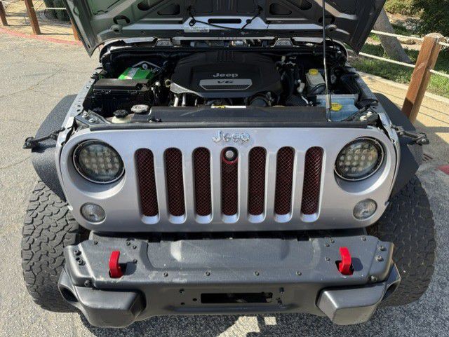 2016 Jeep Wrangler Unlimited Image 38